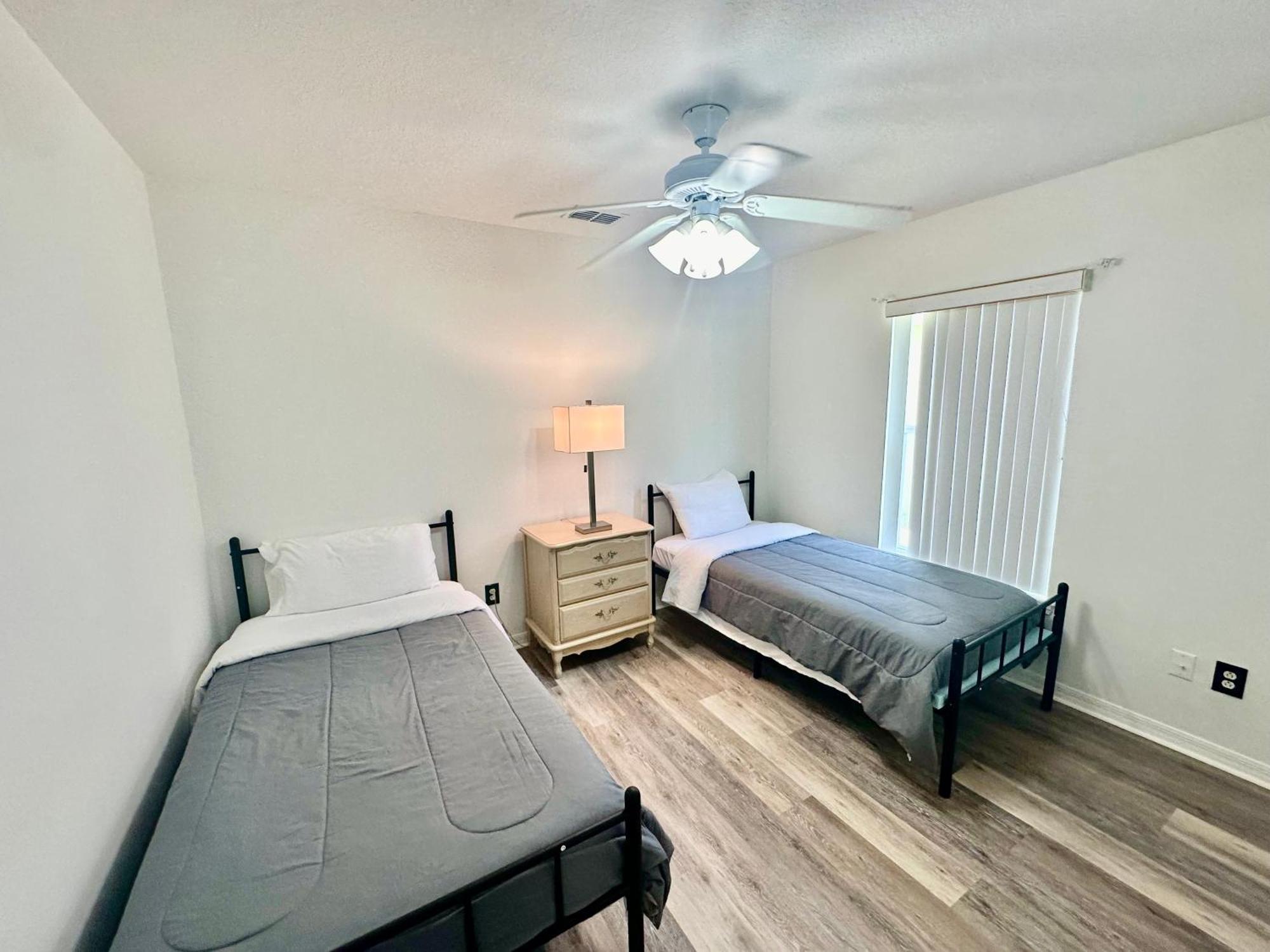 Holiday home Grand Premium 5br Pool Near Parks *